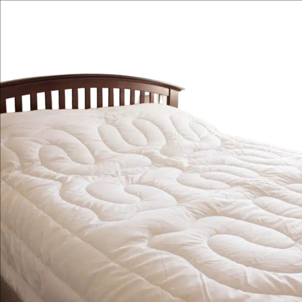 Luxurious White Cotton Quilted Comforter 100% Natural Wool Batt Filled